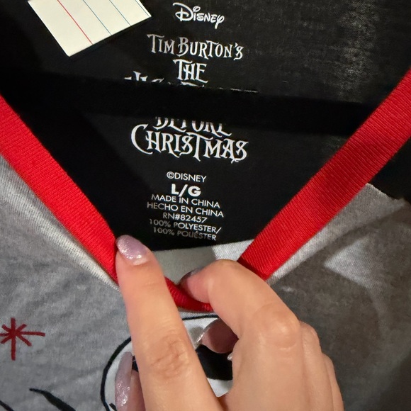 ❣️❄️Disney Nightmare Before Christmas Pajama Top - Black, Gray, Red - Picture 2 of 2